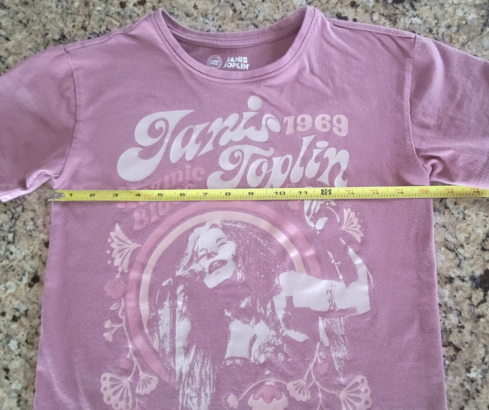 Janis Joplin Kozmic Blues 1969 Live Concern Graphic T-Shirt Youth Size: L(10-12)