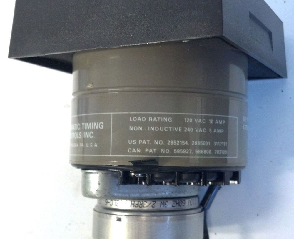 ATC 309E030A04XX Motor-Driven Pushbutton Timer
