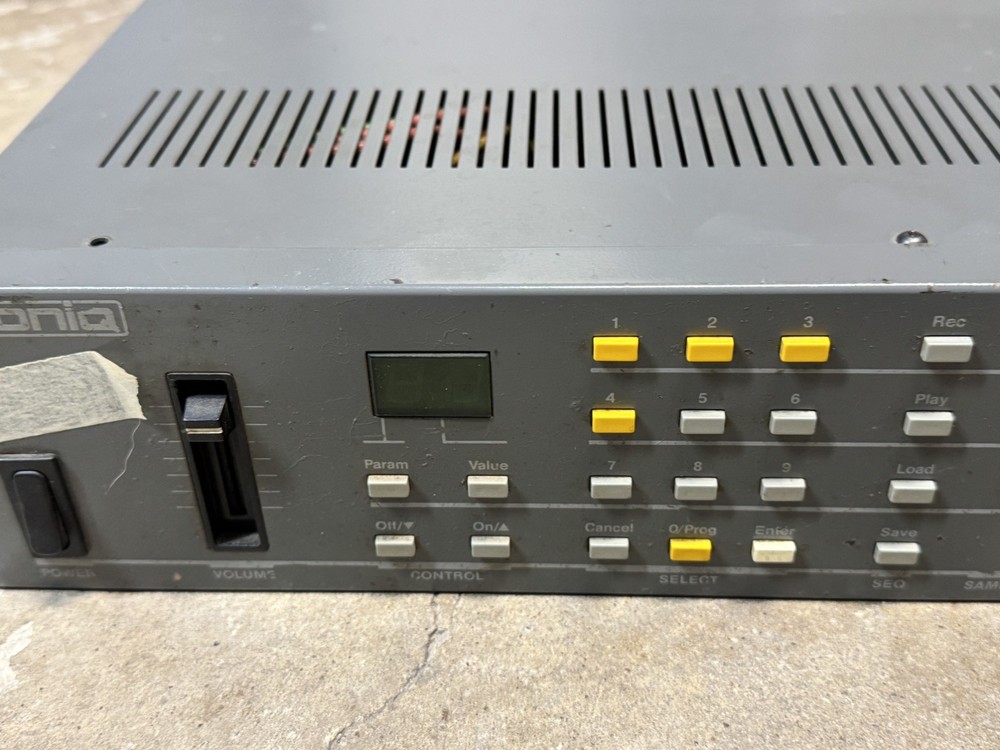 Ensoniq Mirage Sampler..Classic Rare! READ