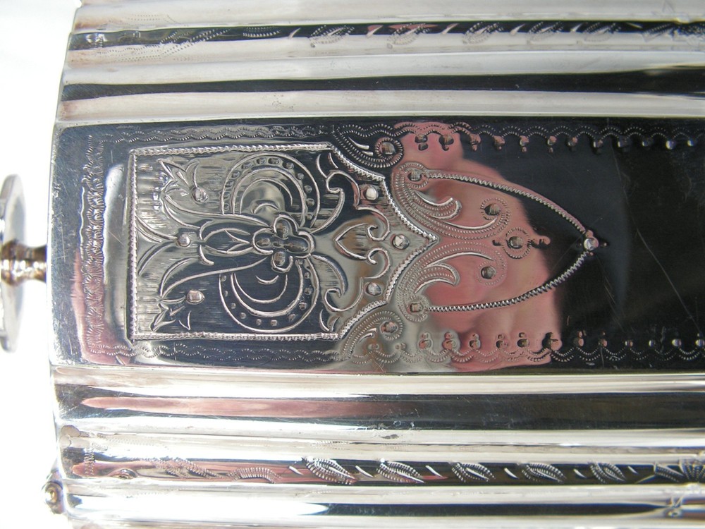 LARGE ANTIQUE AESTHETIC MOVEMENT SILVER PLATED COFFEE POT