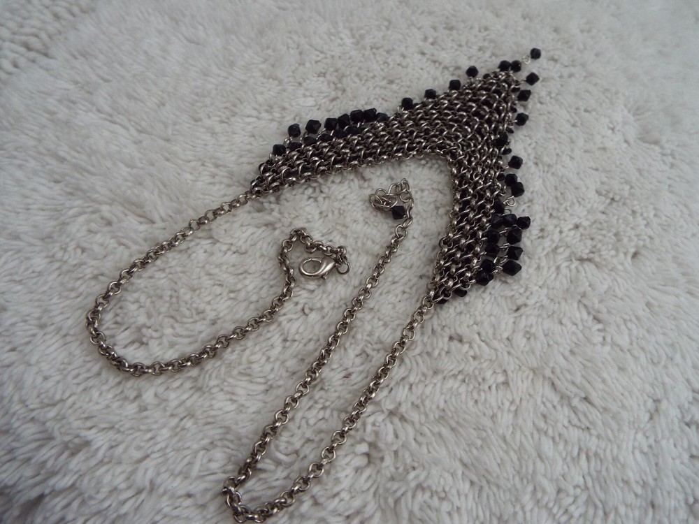 Silvertone Black Sequin Bead Bib Necklace (K9)