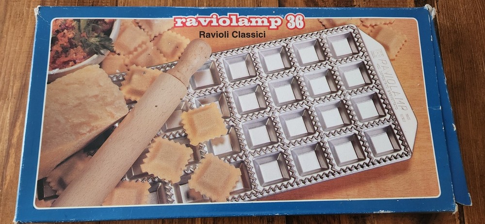 Raviolamp 36 Classic Ravioli mould
