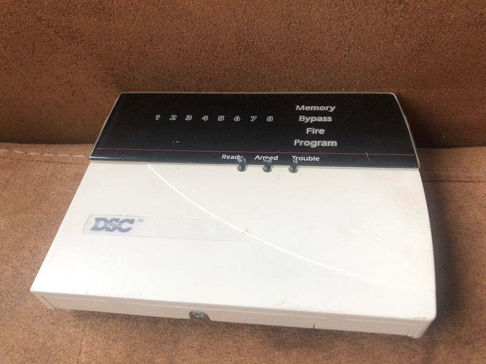 DSC Z Version 8 Zone Keypad Untested