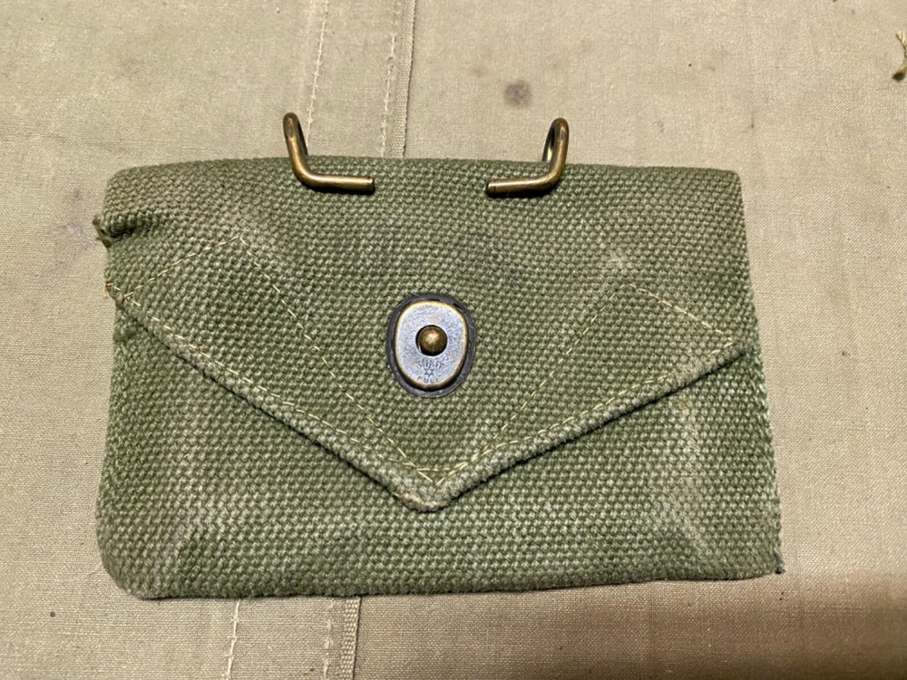 ORIGINAL WWII US ARMY M1942 FIRST AID CARRY BELT POUCH-OD#7