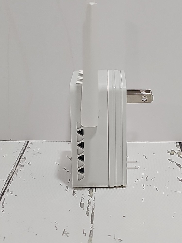NETGEAR EX6120100NAS Wi-Fi Range Extender