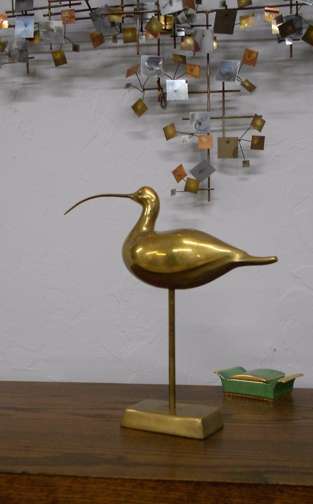 COOL, LARGE SANDPIPER SOLID BRASS HEAVY JERE ERA SUPER COOL