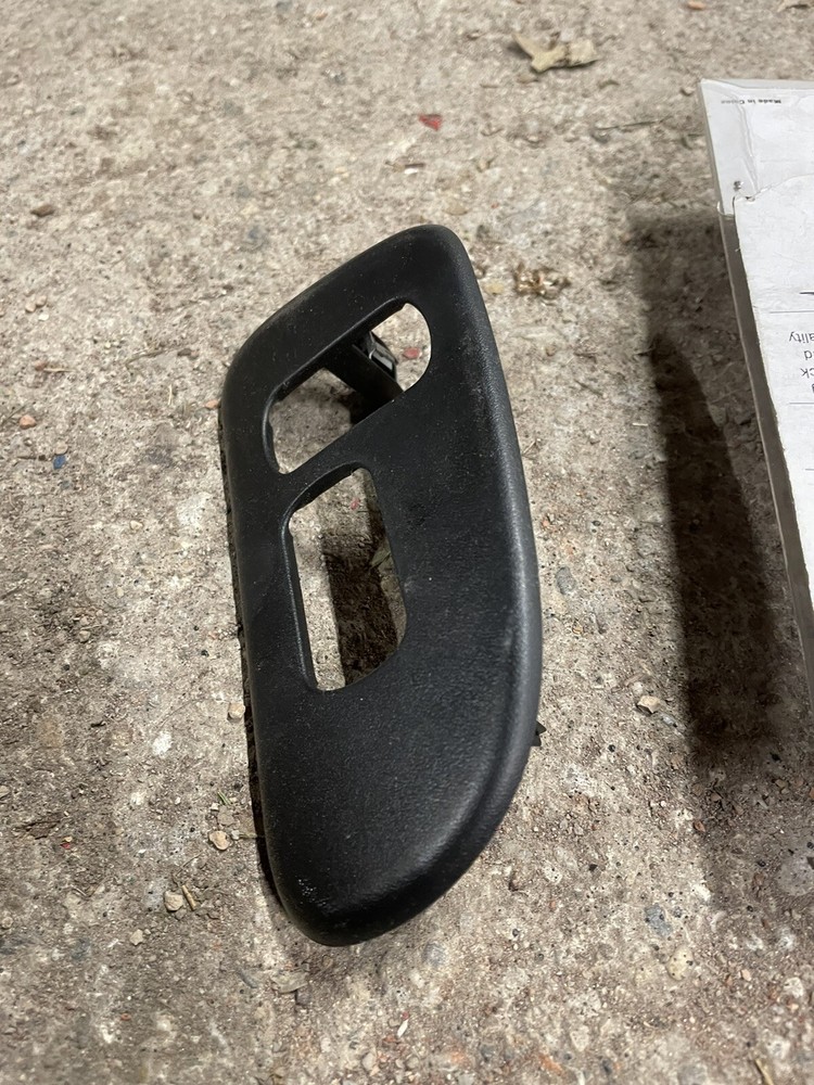 2006 & Up Peterbilt Passengrr Door Control Panel Trim