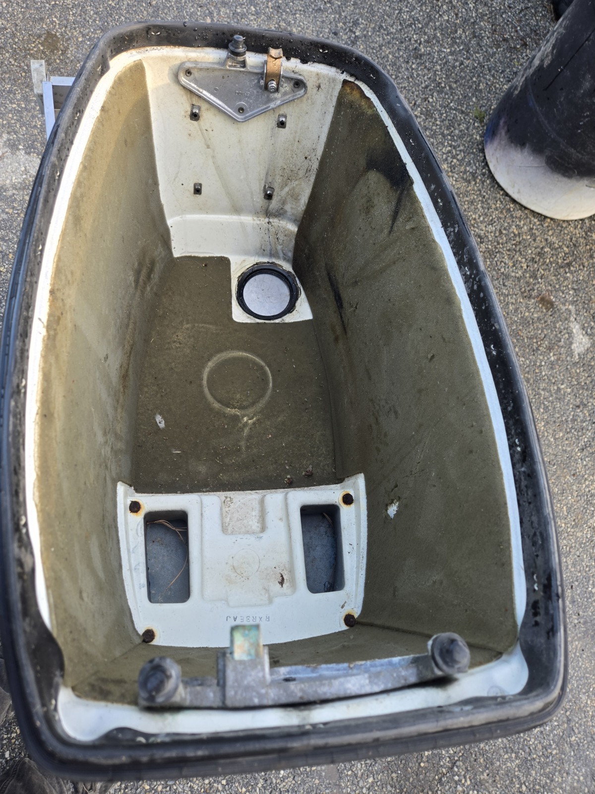 Yamaha 90hp Cowl Engine Cover 2 Stroke