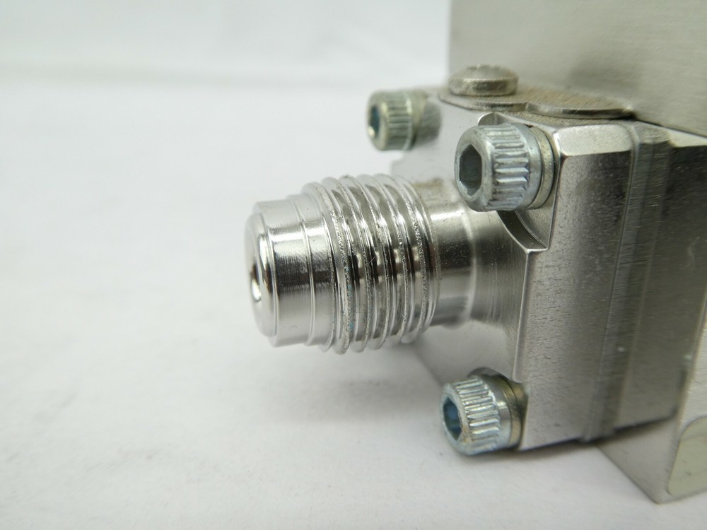 UNIT Instruments UFC-8160 Mass Flow Controller MFC 1 SLM N2 Working Surplus