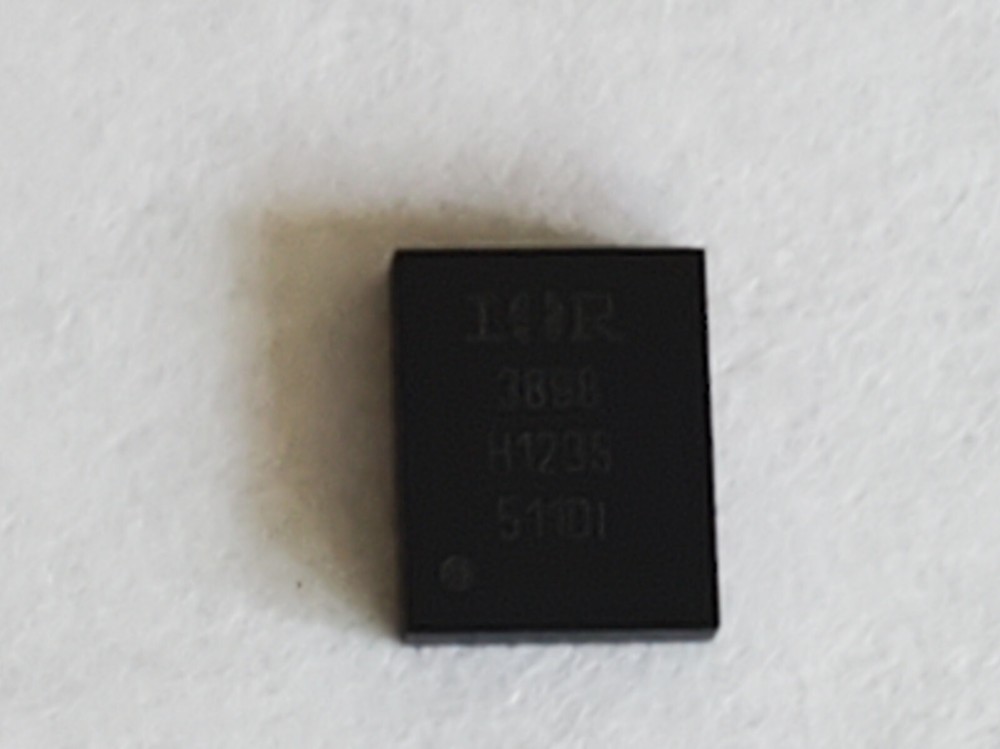 5pcs Single‐Input Voltage Synchronous Buck Regulator IR3898