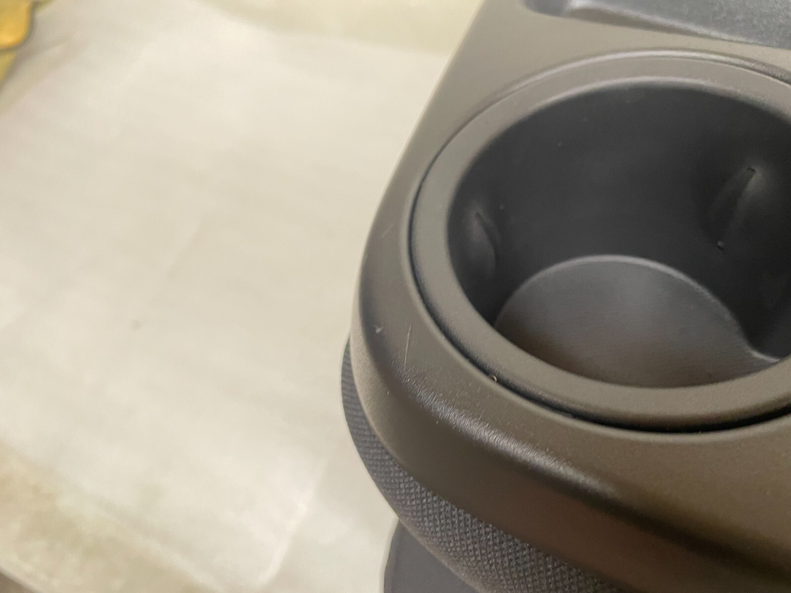 19-23 CHEVROLET TAHOE SILVERADO EBONY CLOTH CENTER JUMP SEAT WITH STORAGE...RARE