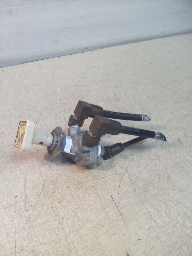Mack/ Bendix 20QE3113 Parking Brake Valve