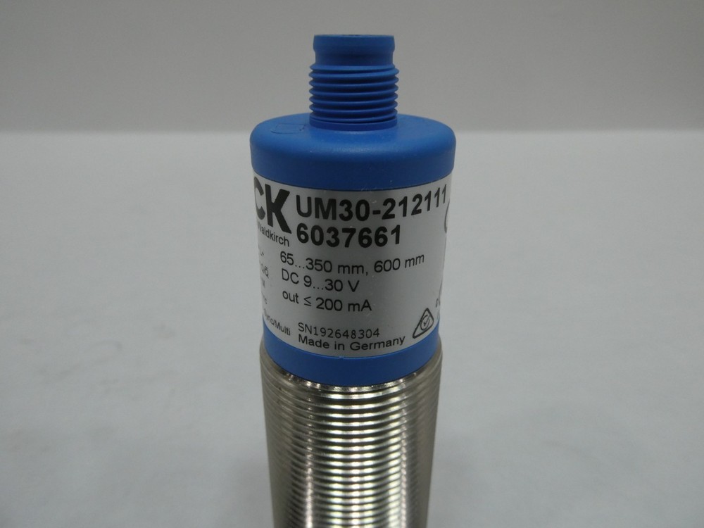 Sick UM30-212111 Proximity Sensor 9-30v-dc