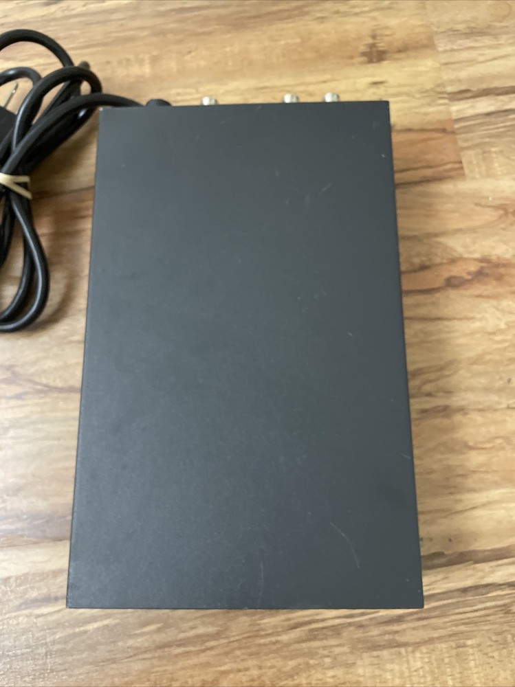 PELCO DA104DT VIDEO DISTRIBUTION AMPLIFIER