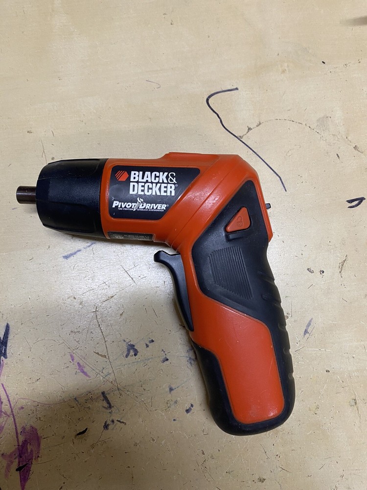 Black and Decker PD400LG Type-1 Cordless Screw Driver