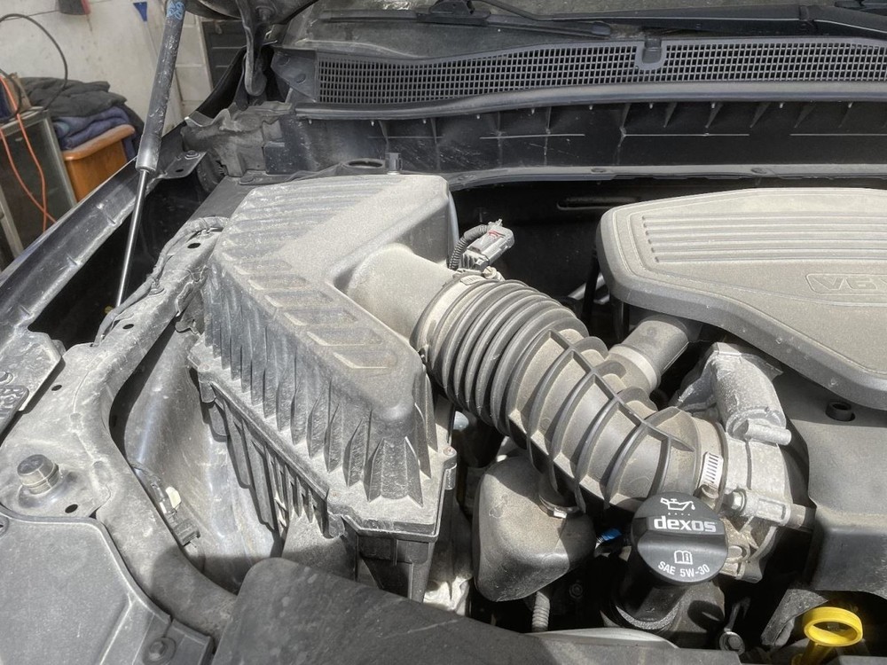 Fuse Box Engine Fits 20-21 BLAZER 1061981