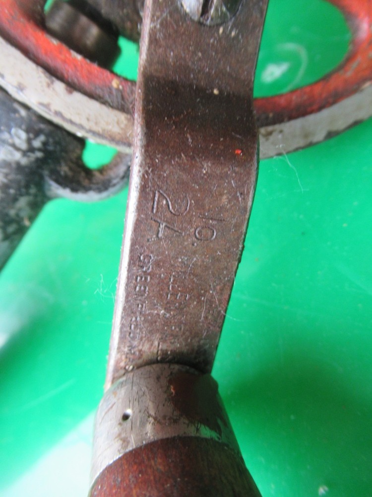 Vintage Millers Falls Hand Drill No. 5A with 3 Drill Bits