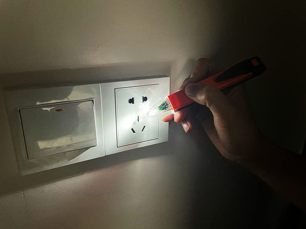 Non-Contact Voltage Tester Tools,Led Flashlight,Buzzer Alarm,Ac Voltage Detector