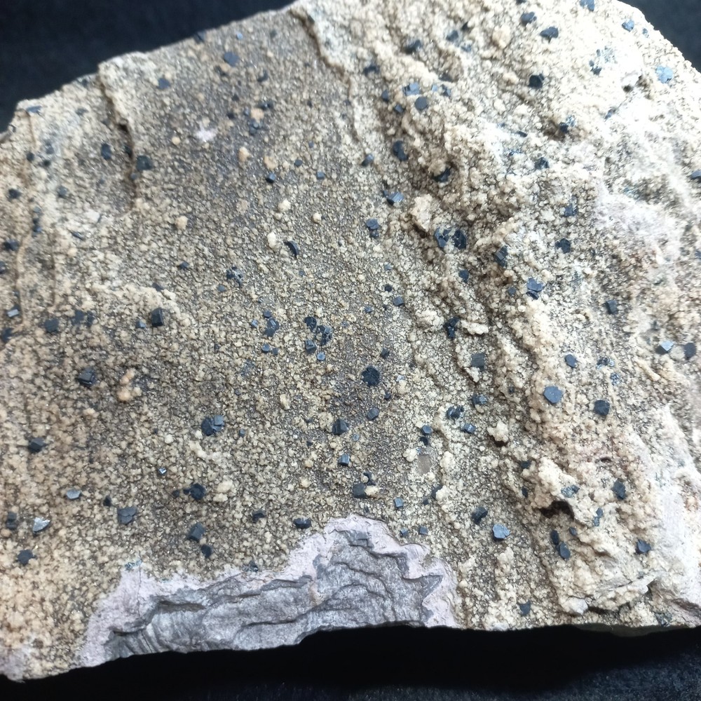 Osumilite Giant