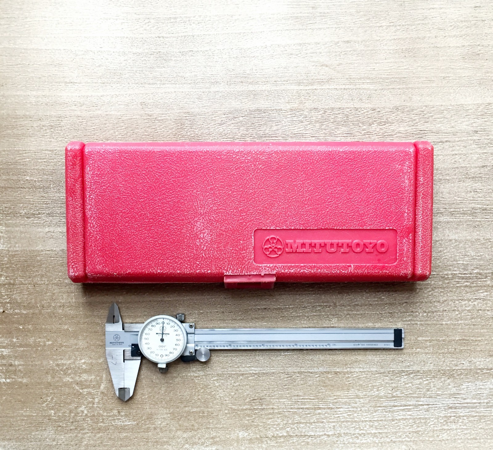 Mitutoyo Dial Caliper 6" Calibrated 505-626 .001" 6” With Case - Made In JAPAN