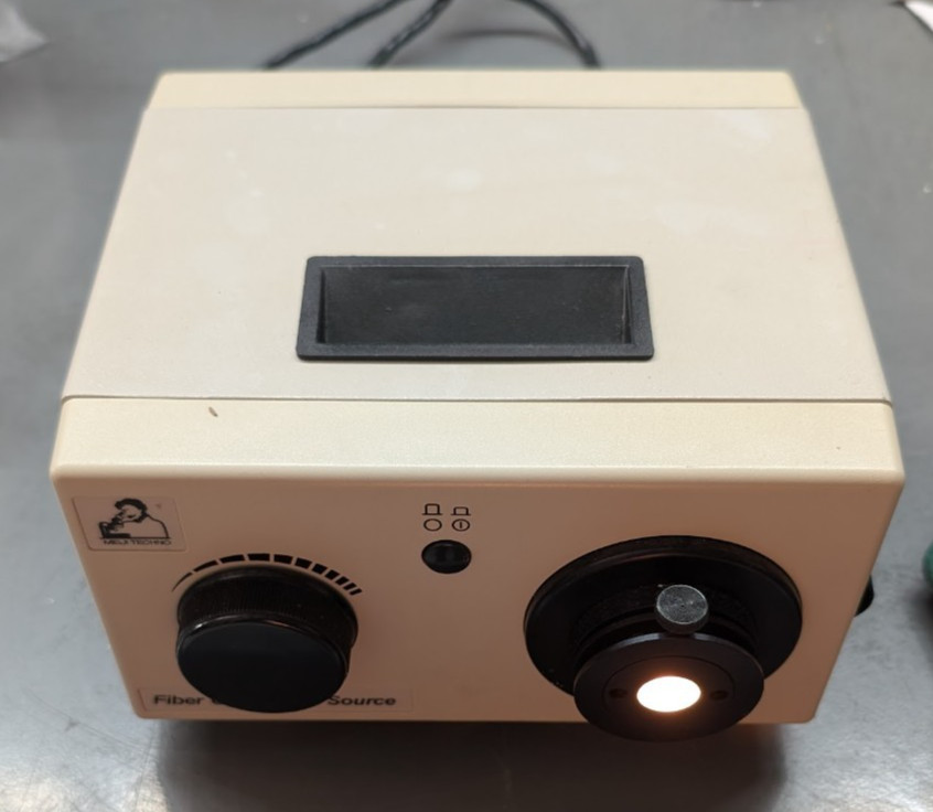 Meiji Techno MO150 Fiber Optic Illuminator 150W Halogen Microscope Light Source