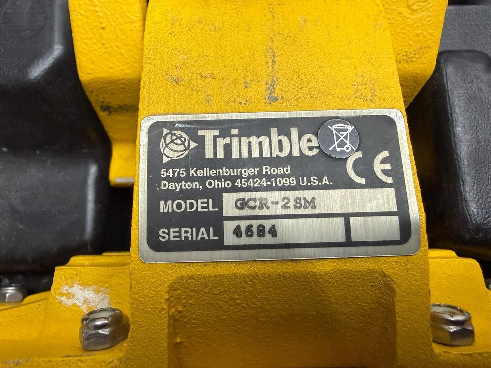 TRIMBLE GCR-2SM GRADE CONTROL RECEIVER W/CASE