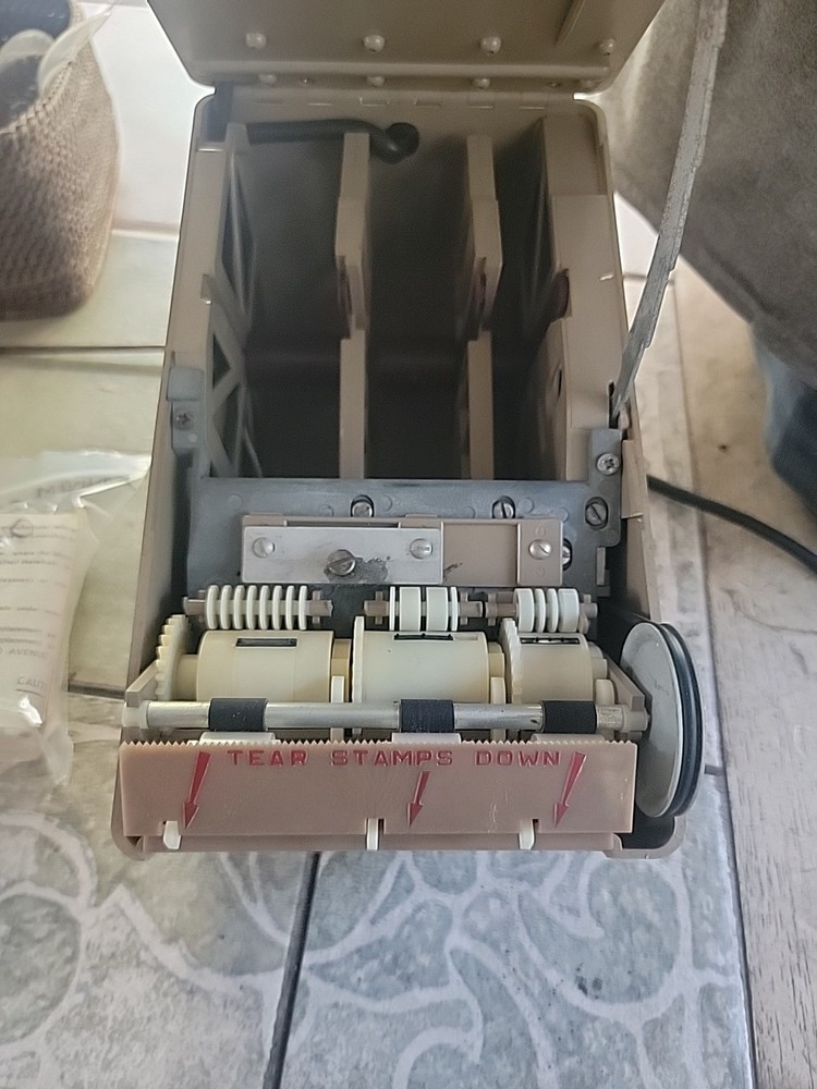 Vintage Stamp Machine Electric Post Office Hy-D STD Mod SD103 W/ Key