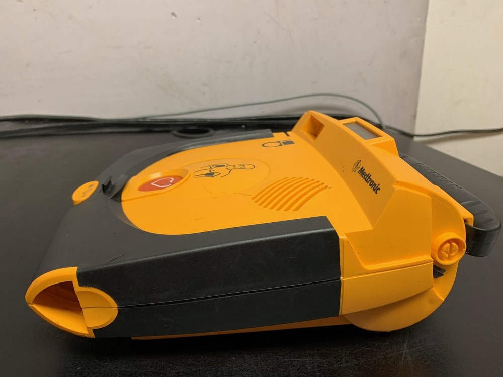 LIFEPAK CR PLUS