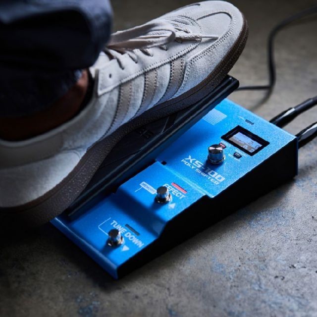 BOSS XS-100 Poly Shifter + FS-7 Footswitch & Cable