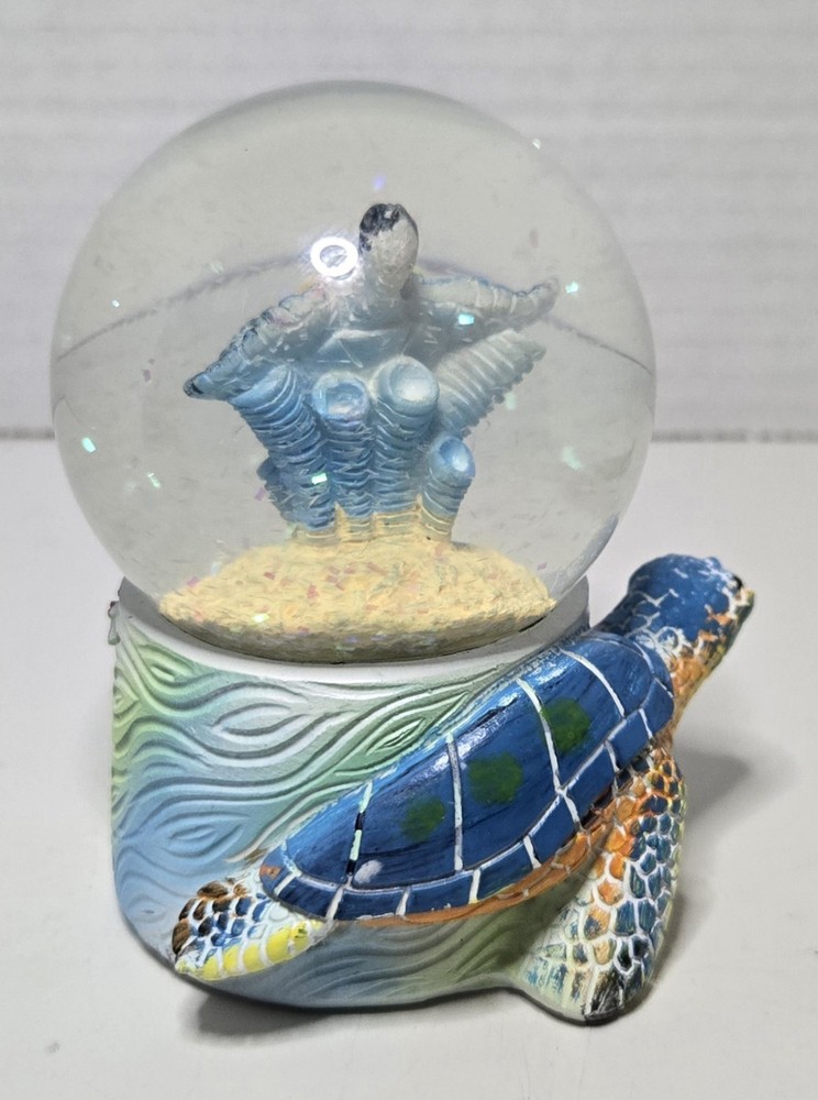 Myrtle Beach, SC Sea Turtle, Ocean Snow Globe with 3D & Glittery Visual Effect