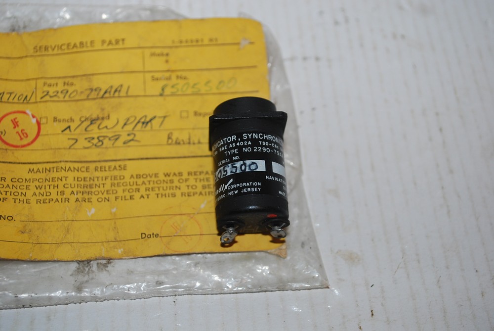 # 2290-79AA1- AIRCRAFT RUDDER SYNCRONIZATION INDICATOR- Bendix Corp.- NOS