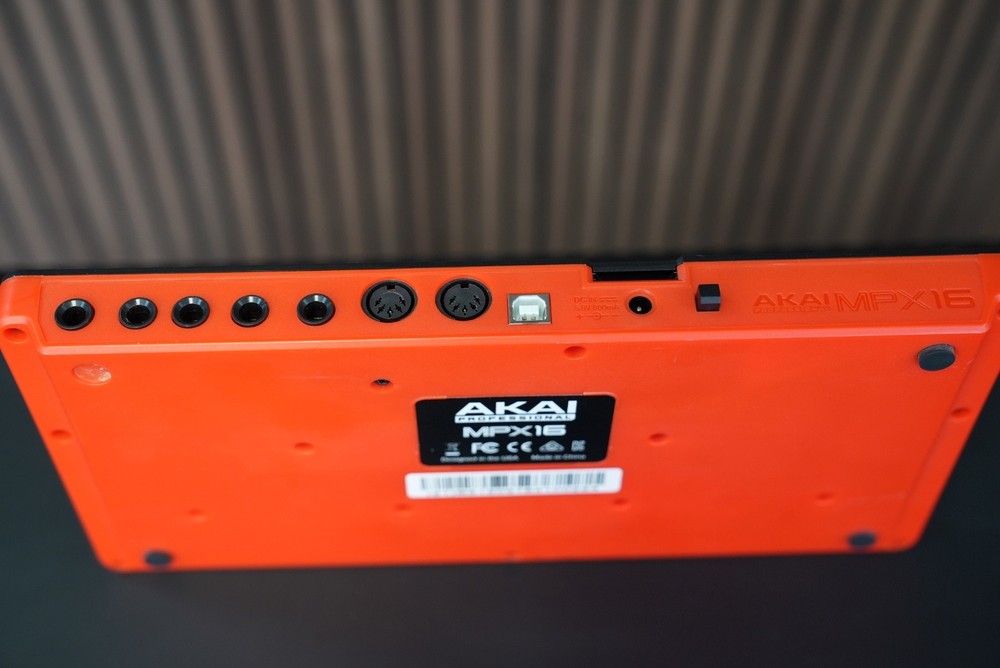 Akai MPX16 Drum Sampler Trigger Recorder Player Tested Working