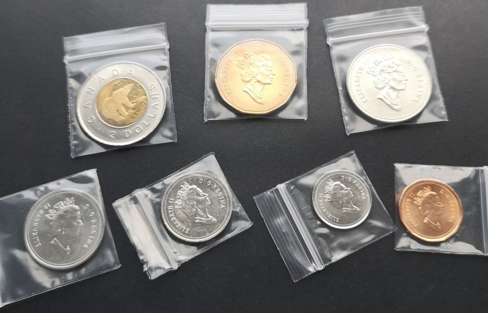 ***CANADA 1996 UNCIRCULATED COINS SET ***