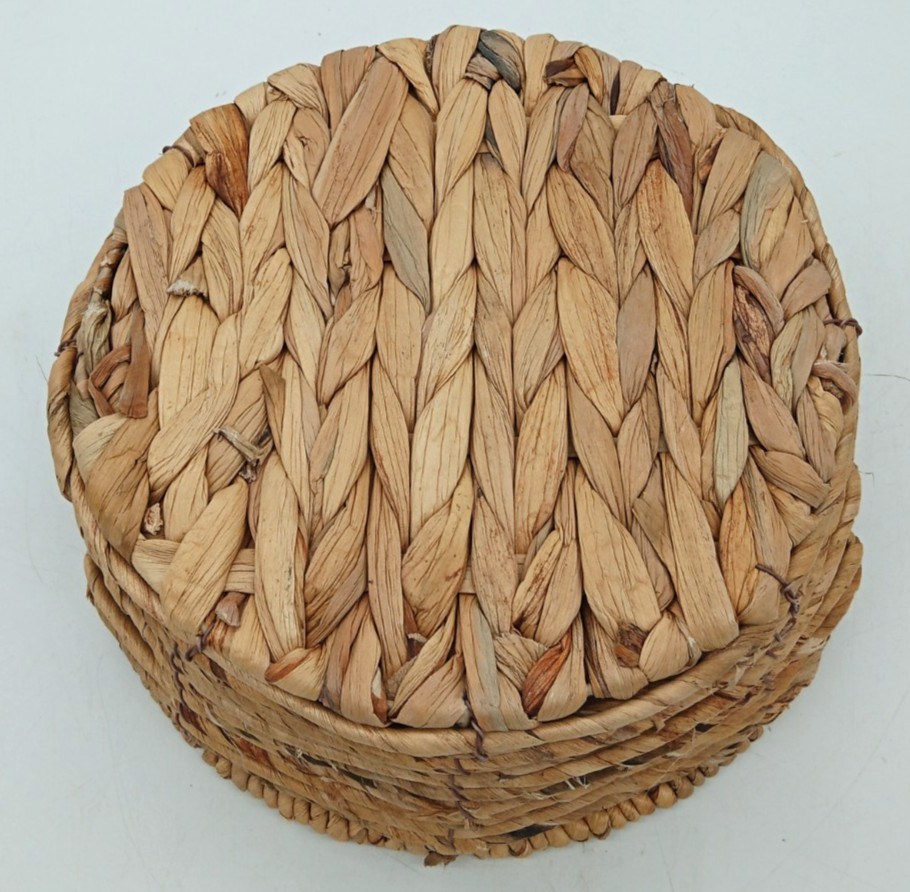 Round Water Hyacinth Woven Decorative Storage Basket 10"