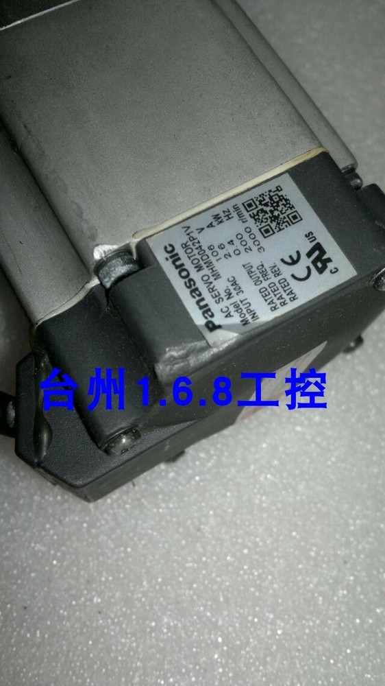1PC USED Panasonic servo motor MHMD042P1V