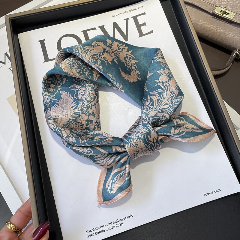 100% Silk Scarf Women Vintage Blue Flower Kerchief Square Bandana Wrap 53*53cm