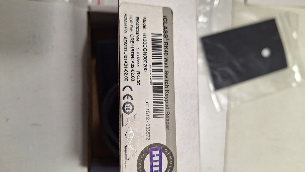 HID iCLASS Wall Switch Keypad Reader 6130cgn000200