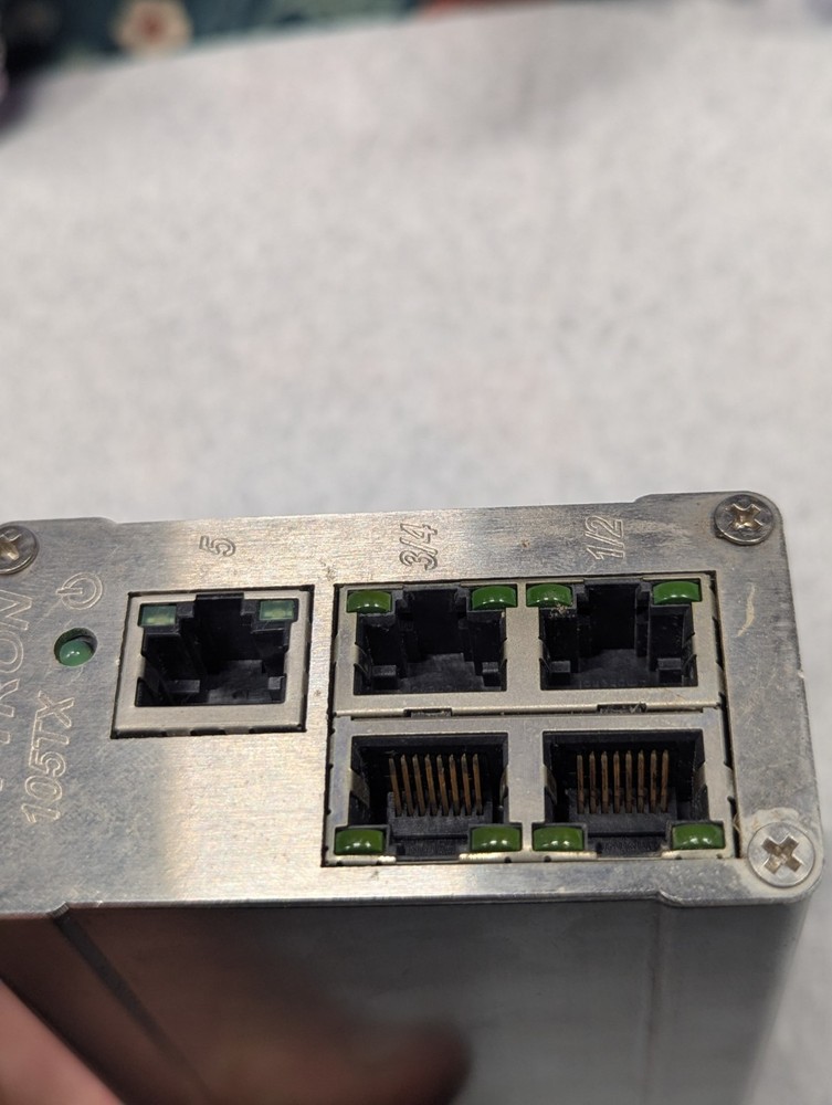 N-TRON 105TX INDUSTRIAL ETHERNET SWITCH - Tested And Working