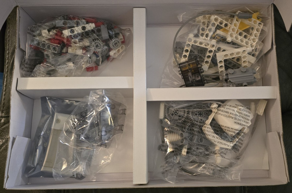 Thames & Kosmos - Robotics Smart Machines Engineering Kit - Model 620375 - New