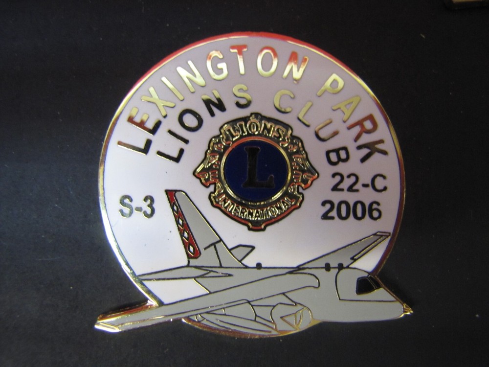 8 Assorted Enamel Naval Airplane Aviation Button Pin Pinbacks