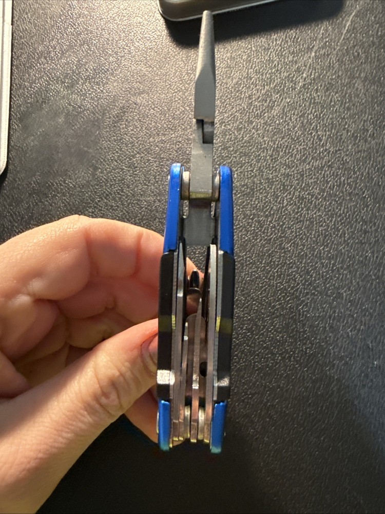 Blue Multitool