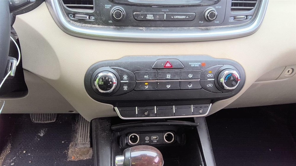 A/C Selector Switch fits 2016 Kia Sorento front w/o navigation manual temp