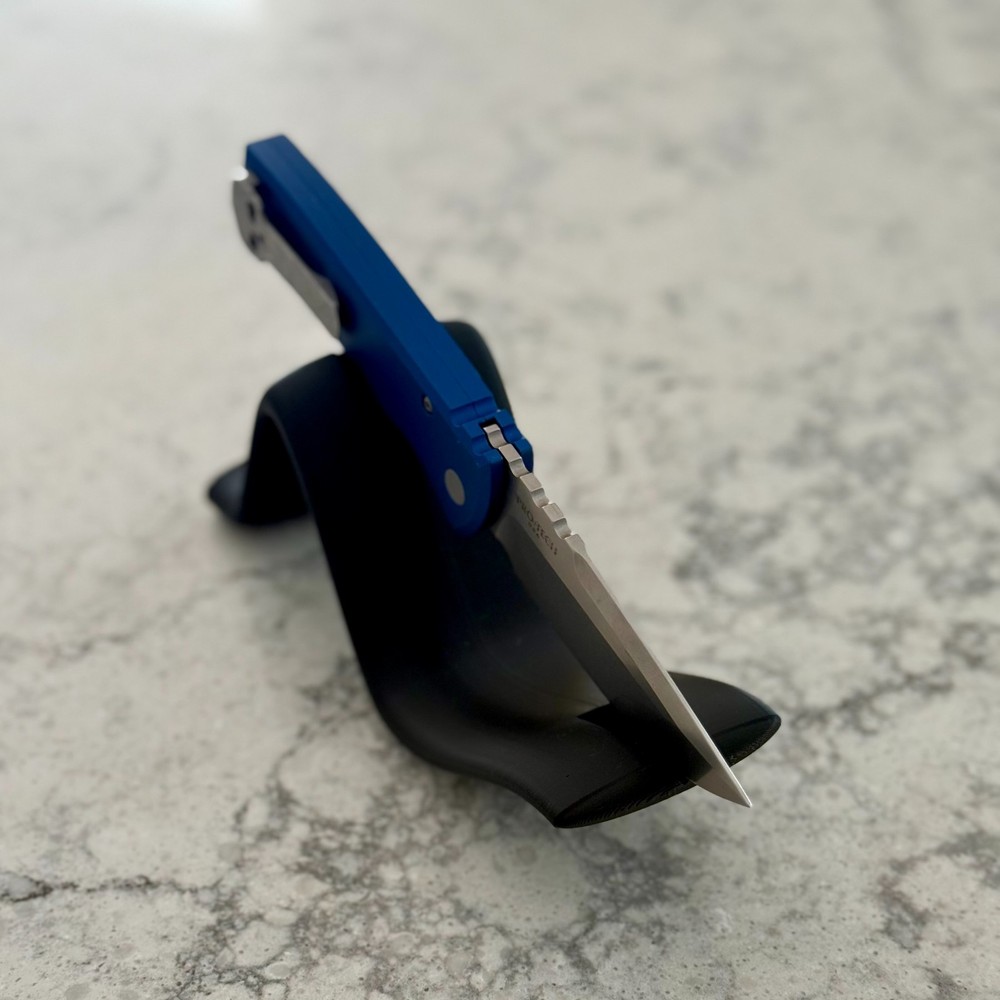 3D Printed Wave Knife Stand - EDC Knife Display Holder - Black PLA