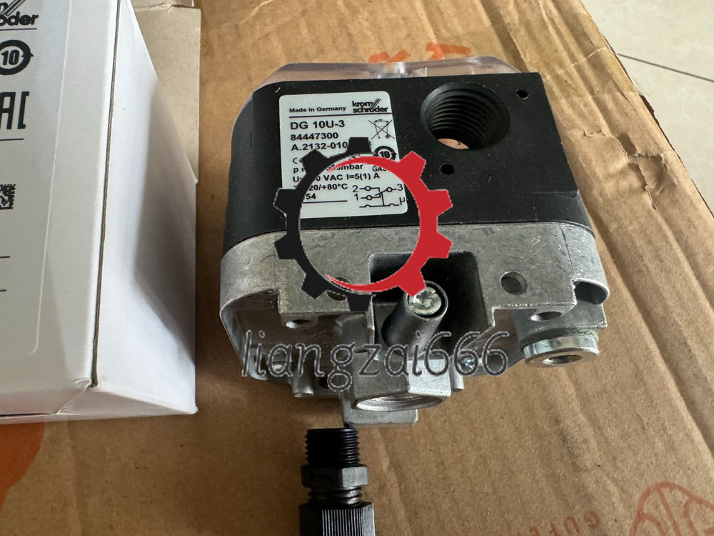 1PCS NEW Krom schroder pressure switch DG10U-3