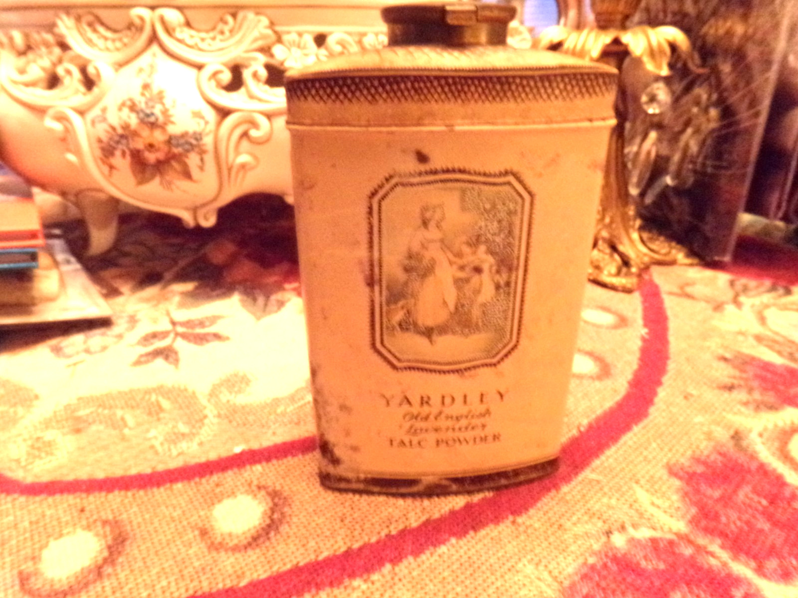 Vtg 1950's Yardley Old English Lavender Talc Powder Tin With Brass Lid
