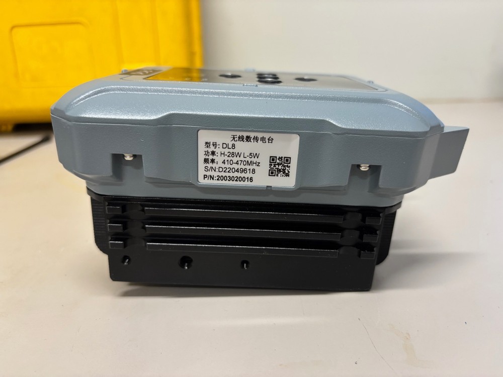 iG9a GNSS Receiver and Model DL8 Repeater *used*