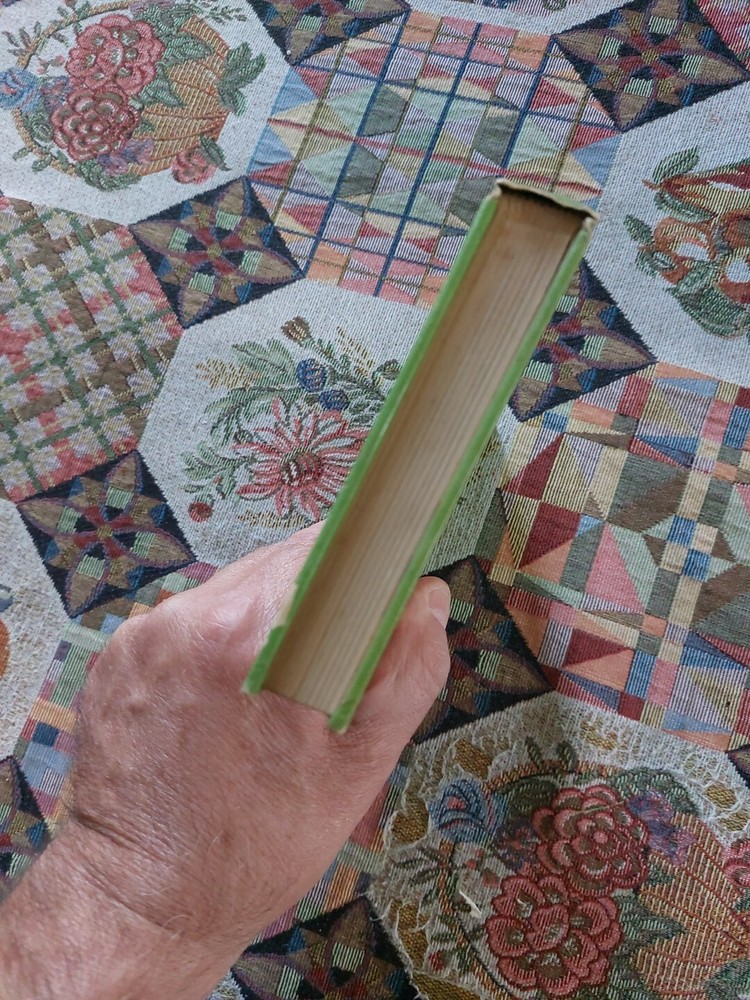 Mondadori Edition Marciator's Manual First Edition 1977