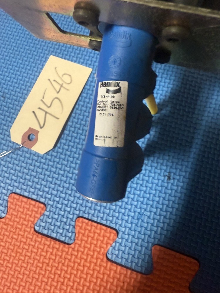 Bendix Trailer Brake Control Valve 21314716