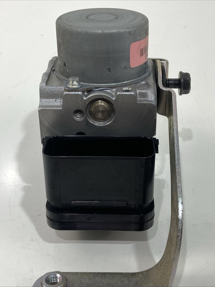 ♻️ Honda CBR 650F (RC 96) 2017 - 2018 ABS Pump Module with Mount ♻️