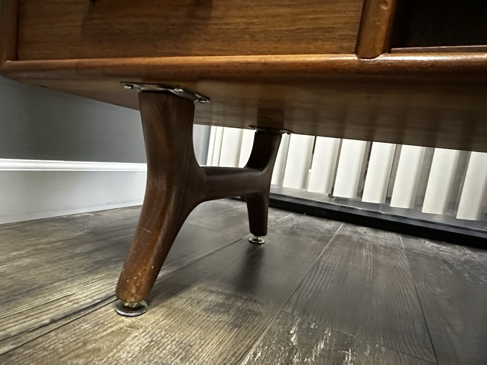 American Mid-Century Modern Monteverdi Young Walnut Angular Desk, Refurbished